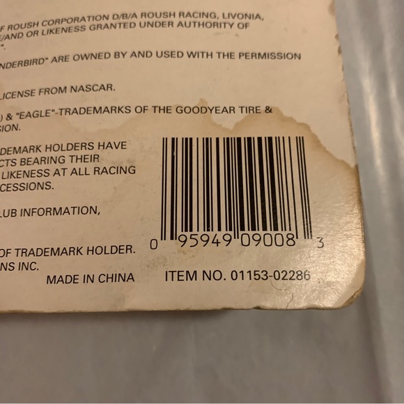 RACING CHAMPIONS 1995 Edition MARK MARTIN Diecast 1:64 NASCAR #60 Thunderbird - Picture 3 of 6